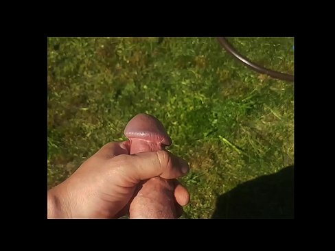 ❤️ Hete hottie laat zich in haar roze kutje neuken en spuitend klaarkomen in een zomerse tuin ❤️❌  Sex at porn nl.cutebento.top ️❤